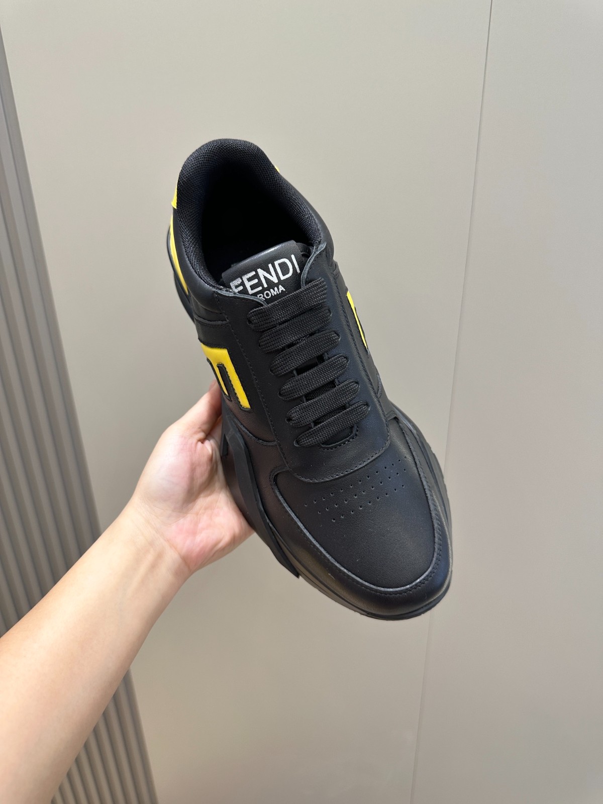 054 42123144 size 39-44