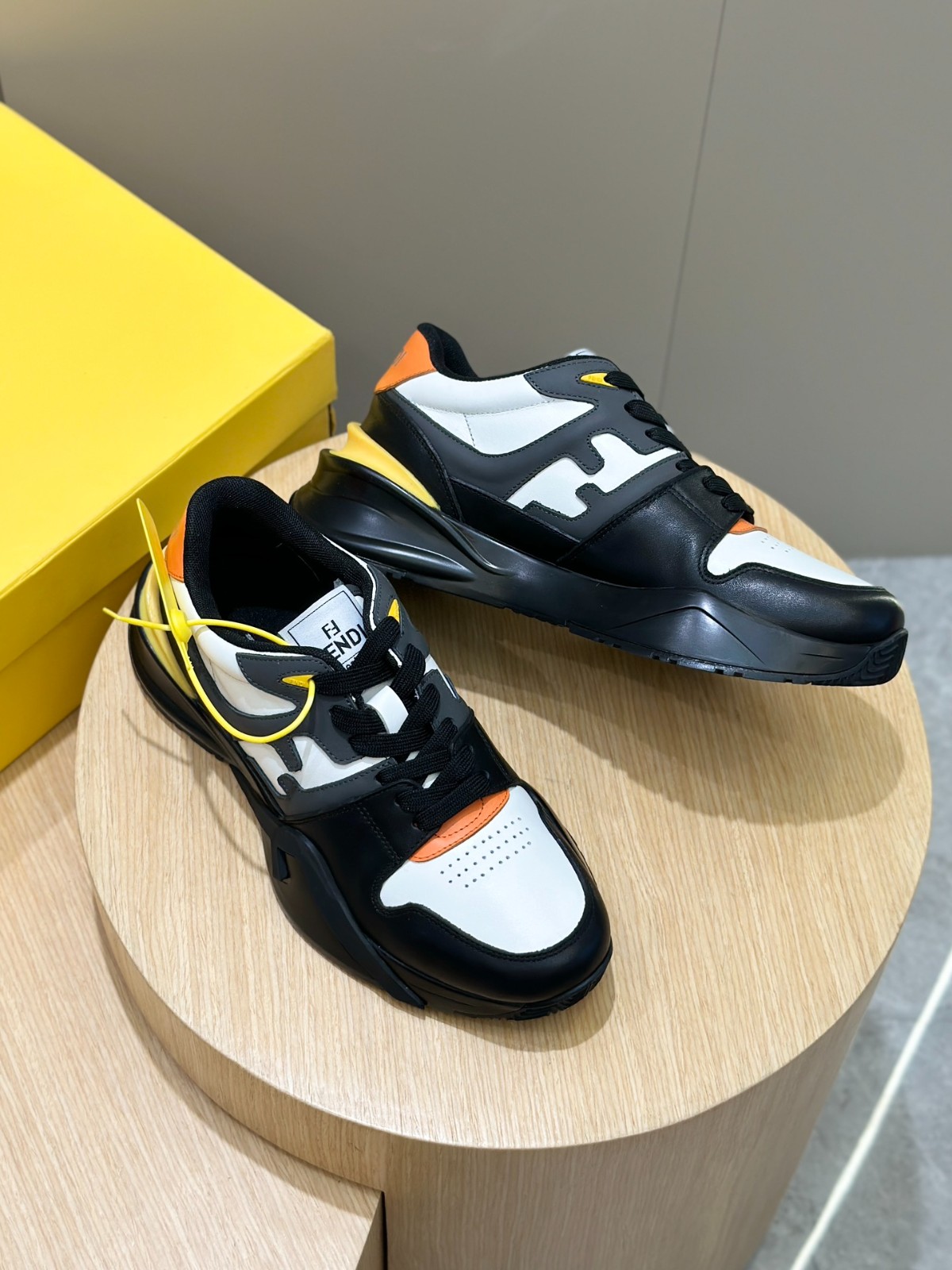 053 42123144 size 39-44