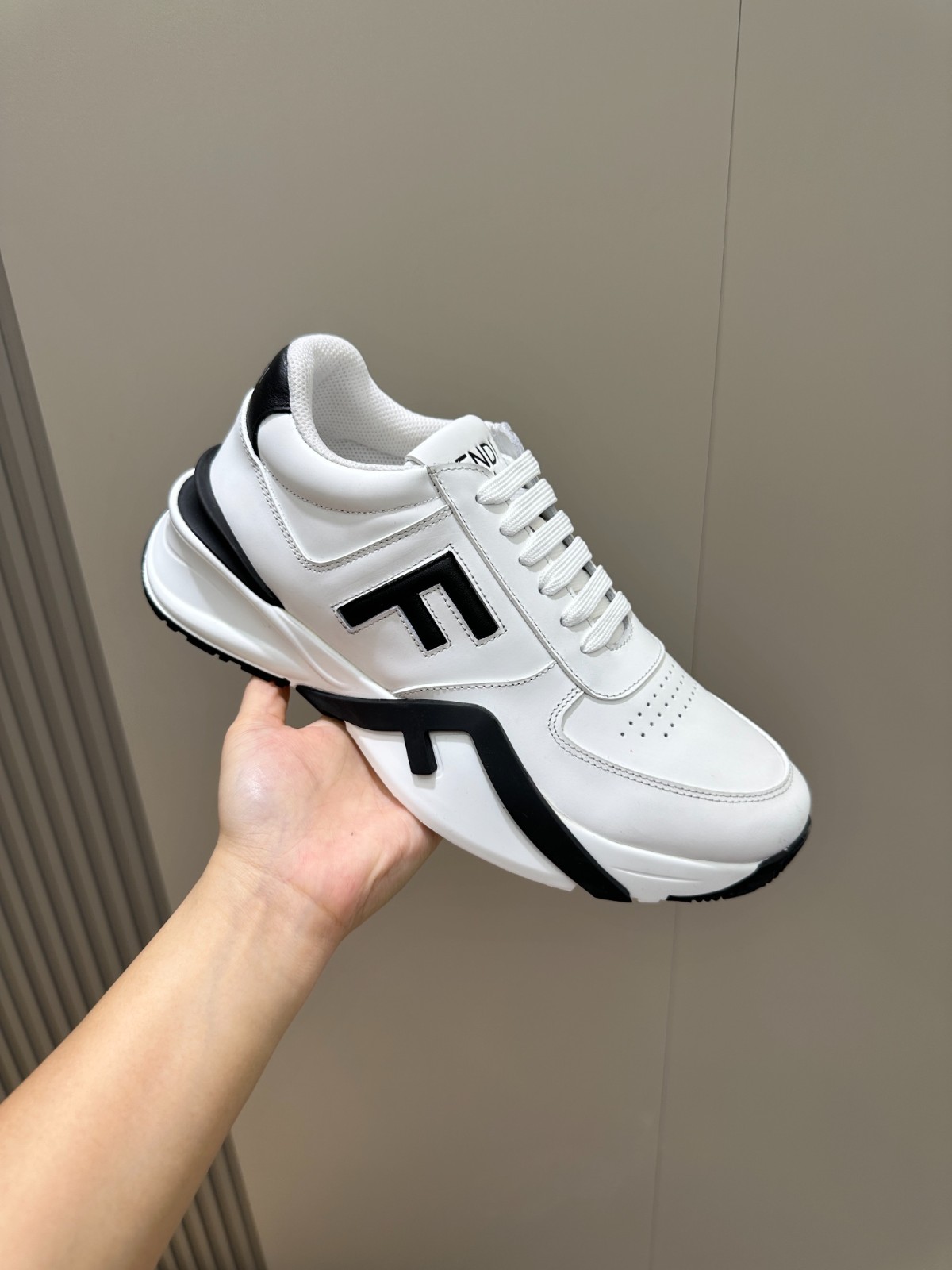 052 42123144 size 39-44