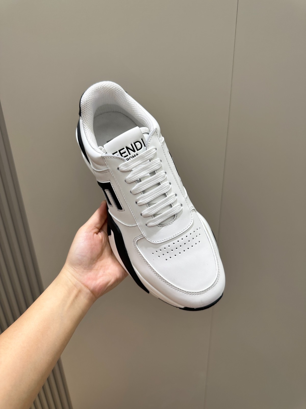 052 42123144 size 39-44
