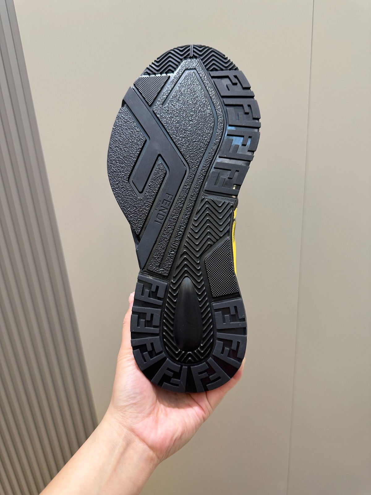 051 42123144 size 39-44