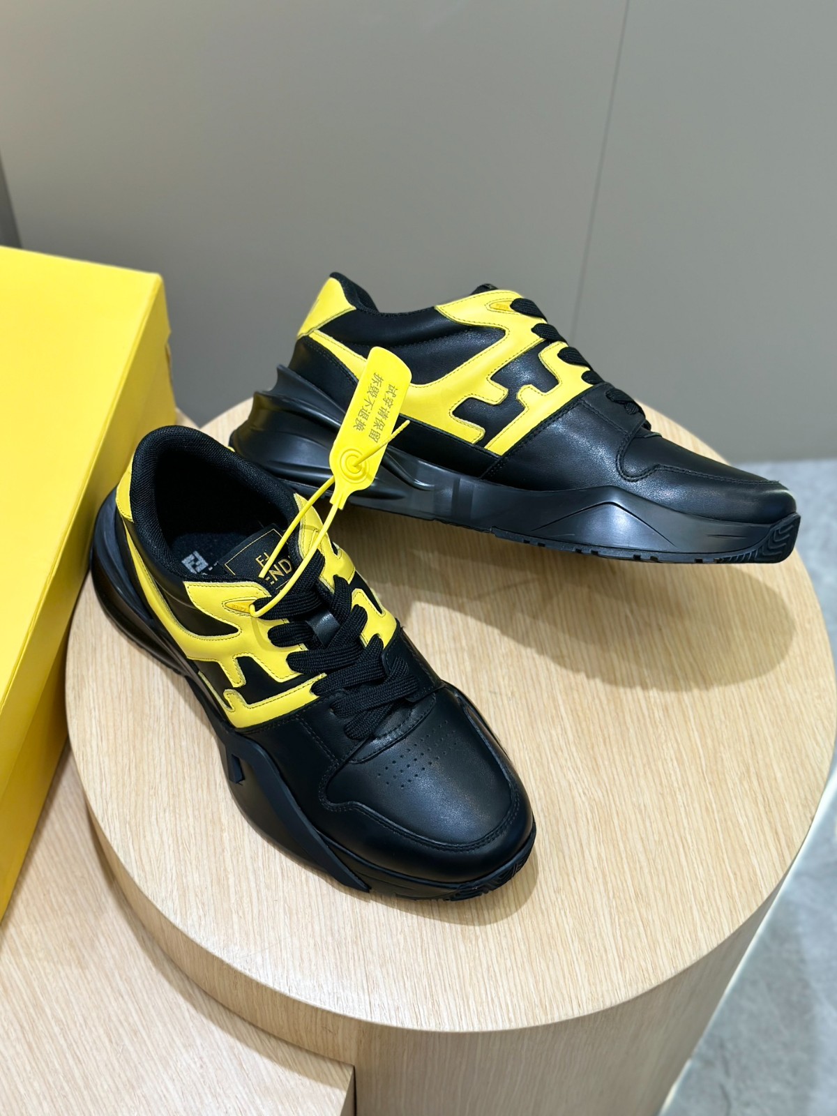 051 42123144 size 39-44