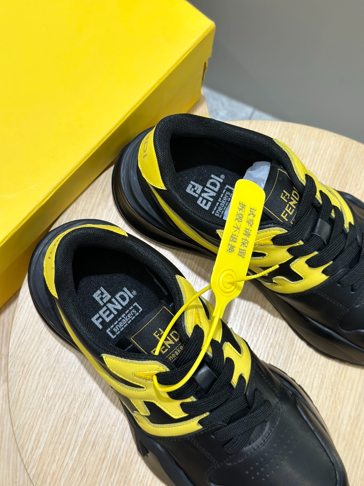 051 42123144 size 39-44