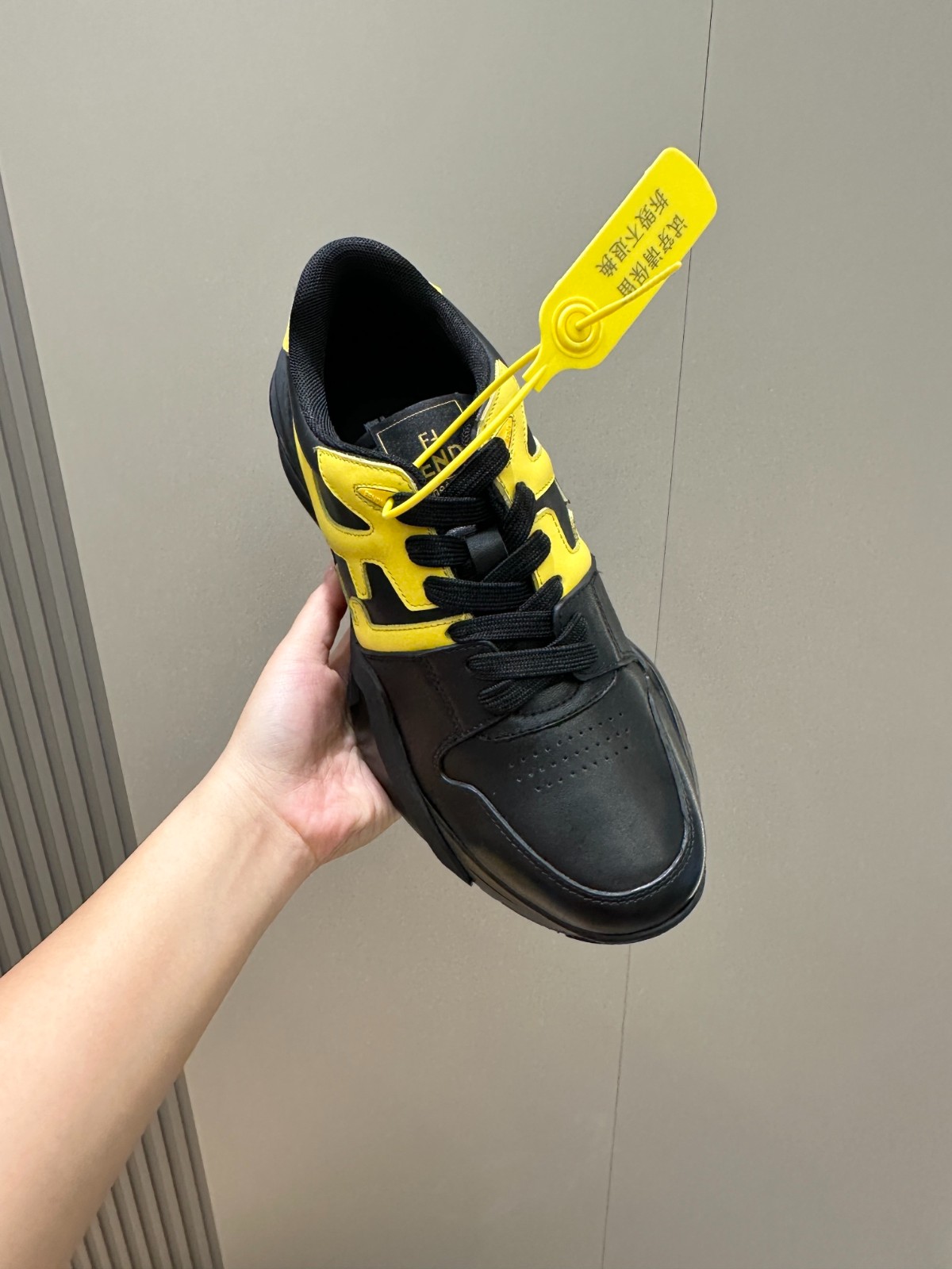 051 42123144 size 39-44