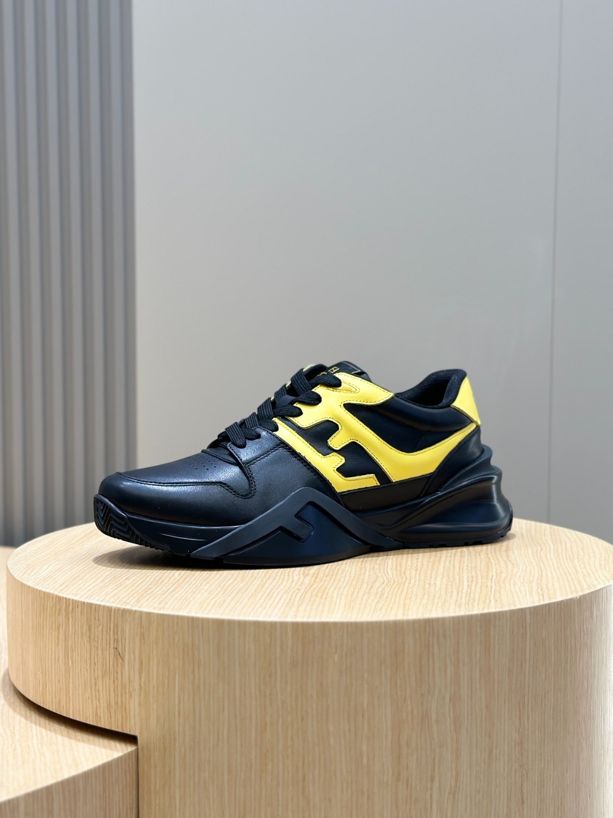051 42123144 size 39-44