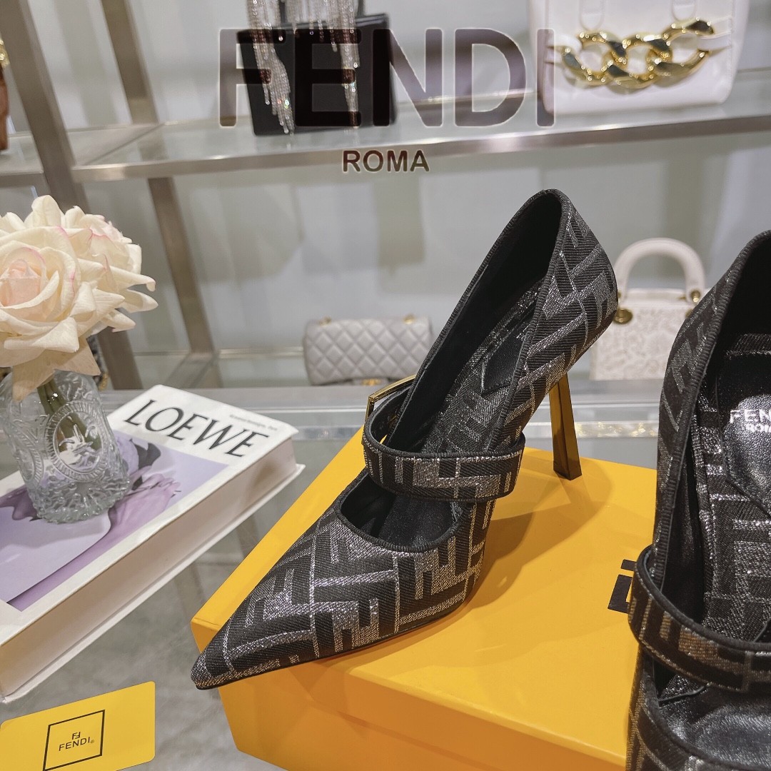 033 30123111 size 35-41