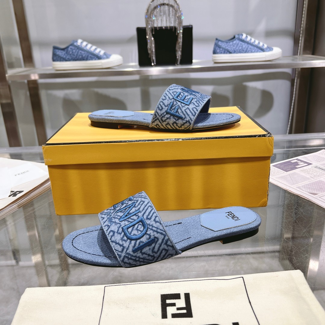 017 24123092 size 35-43