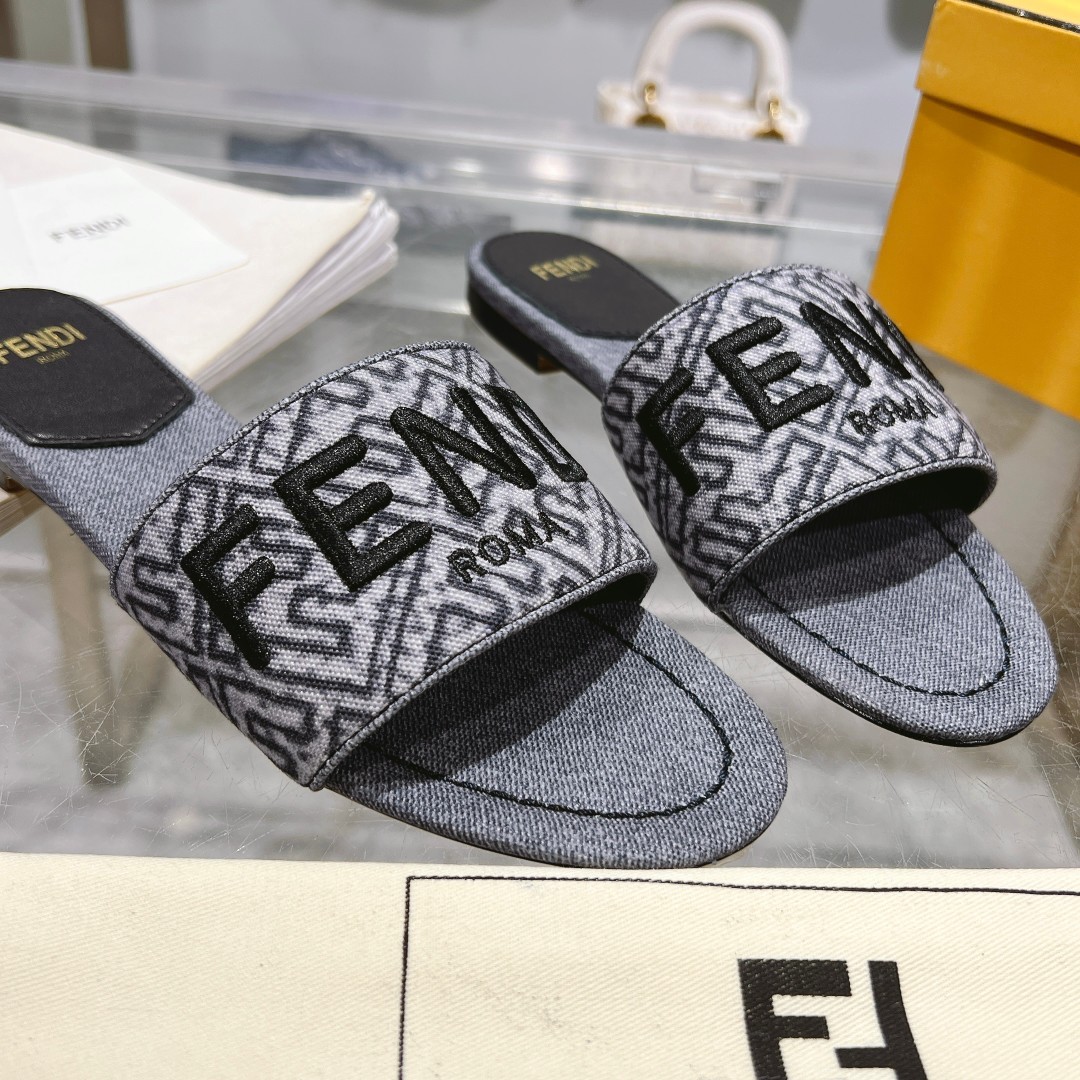 016 24123092 size 35-43