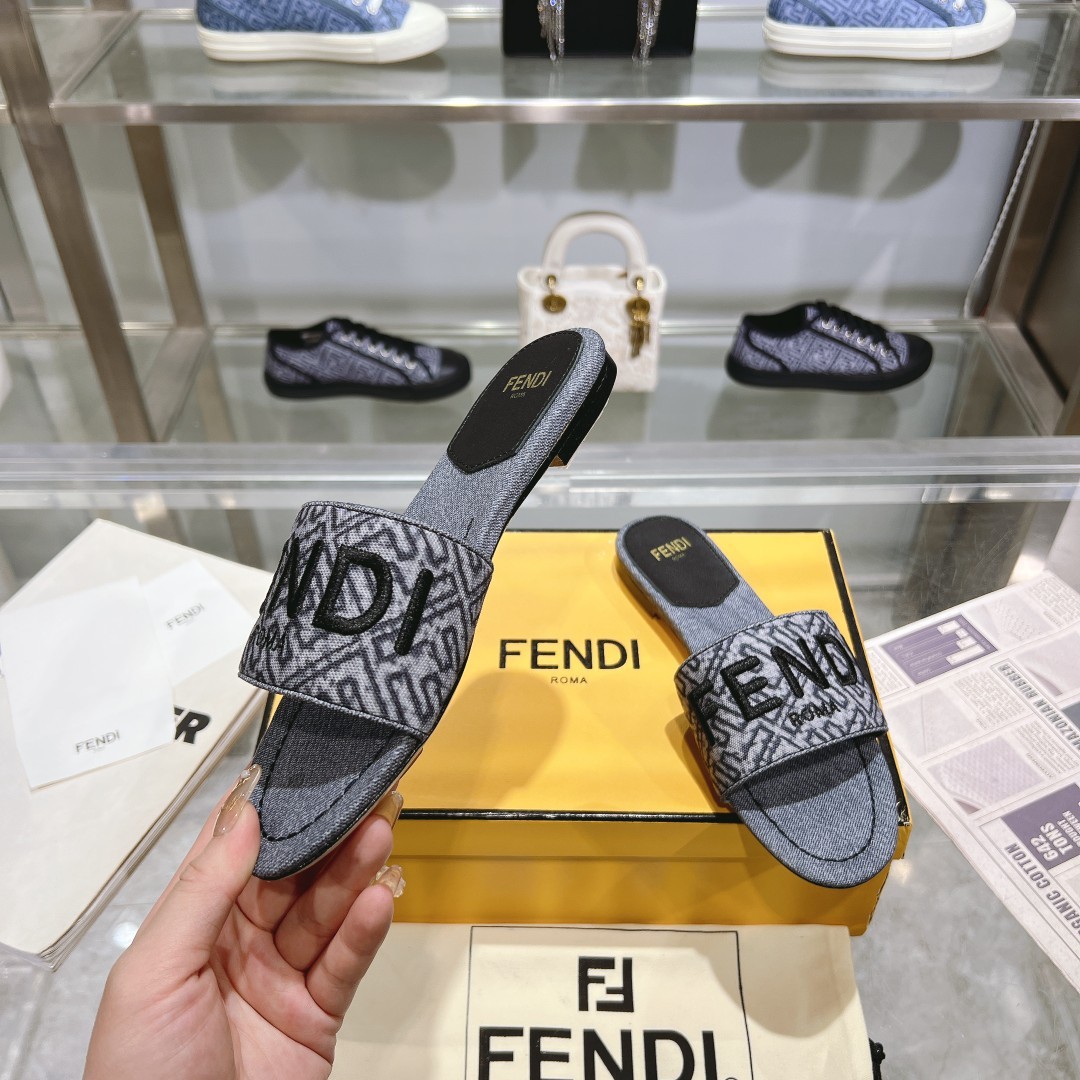 016 24123092 size 35-43