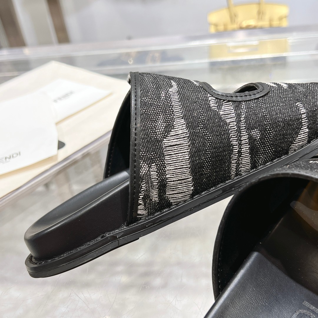 011 24123102 size 35-45