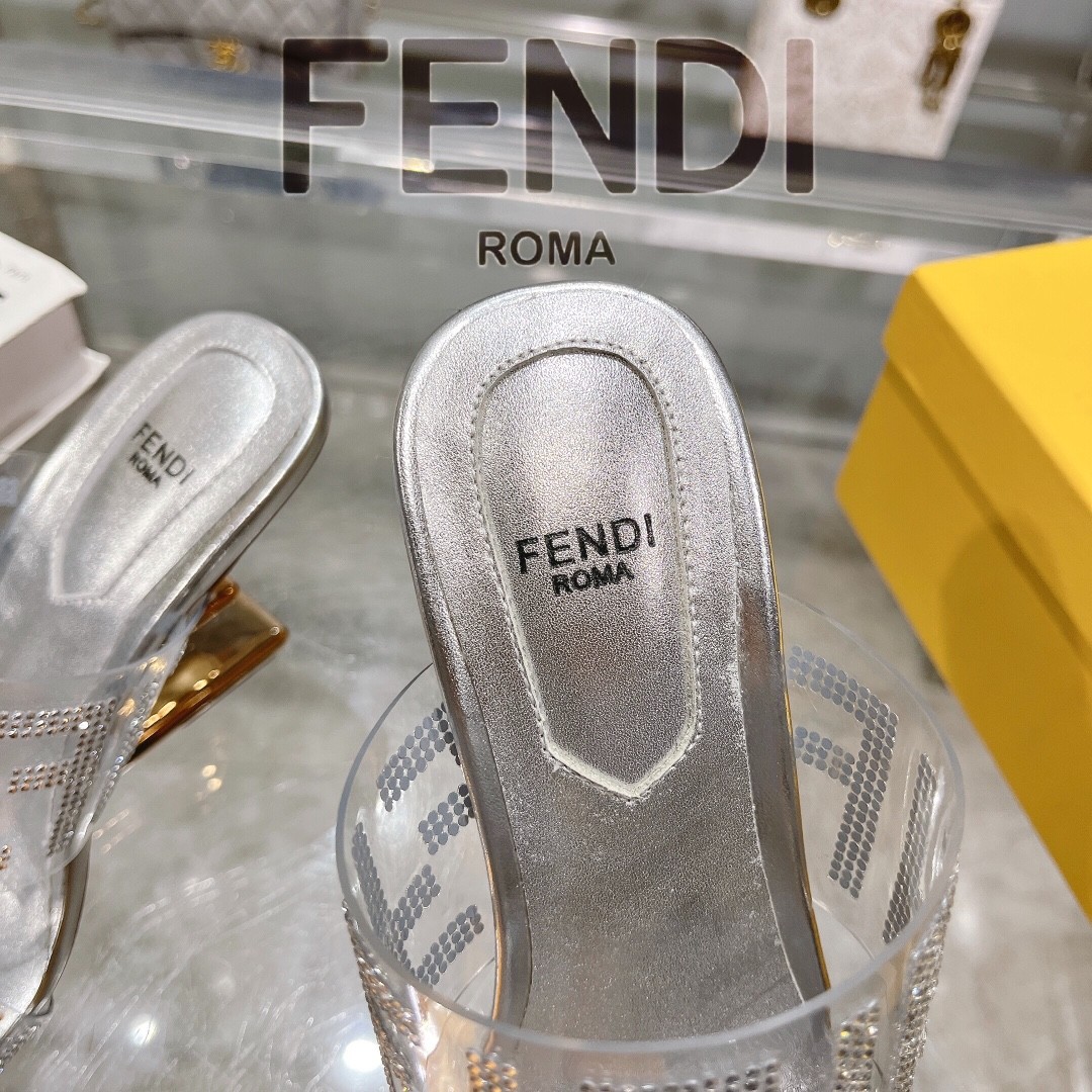 004 30123117 size 35-41