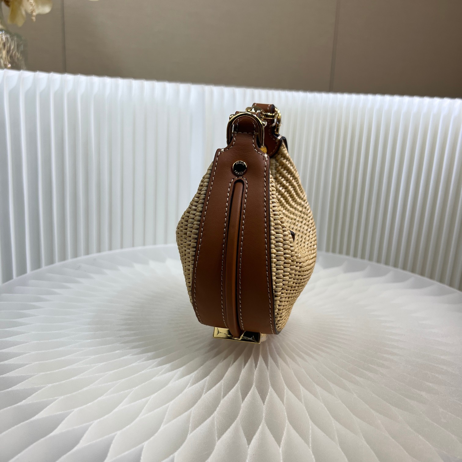 087 57123171 size 16.5x14x5cm