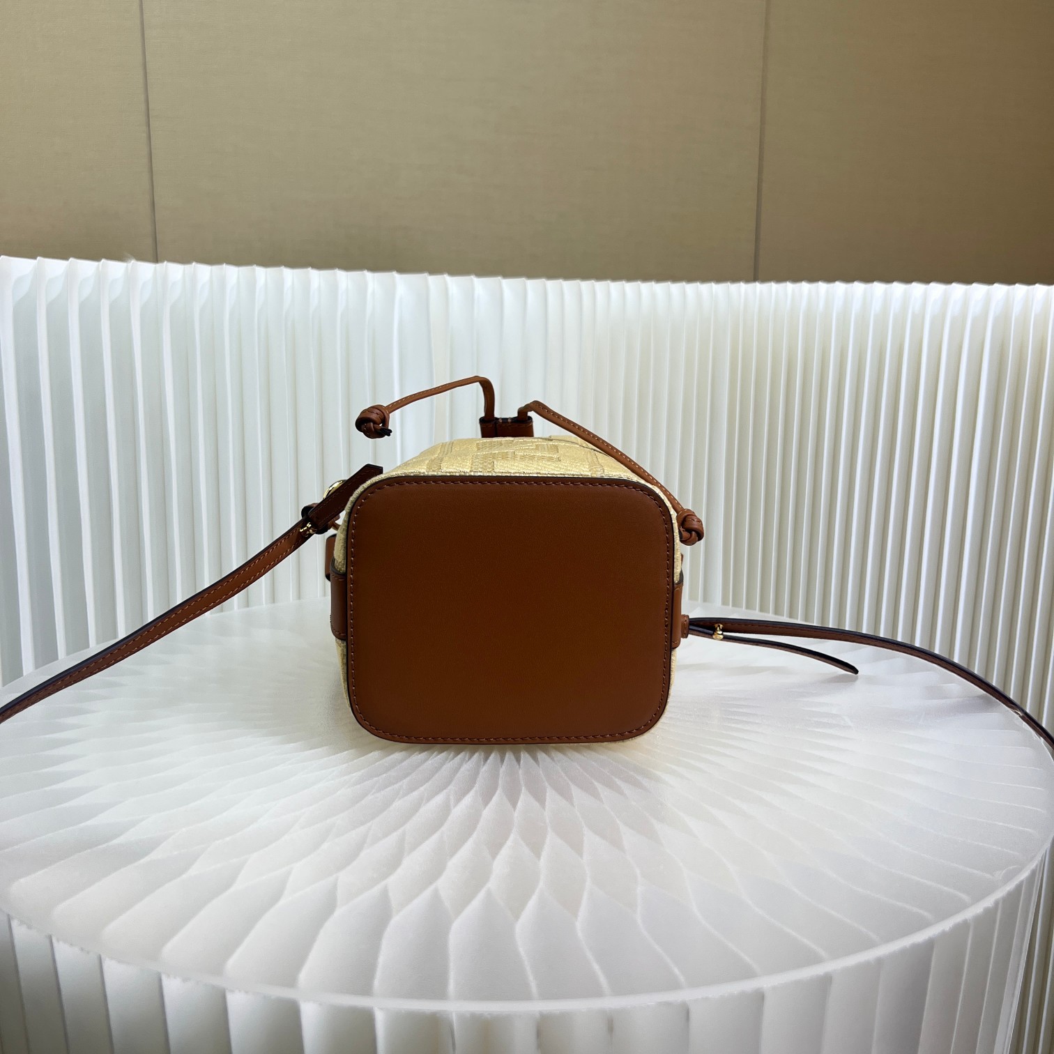 085 59123173 size 12x18x10cm
