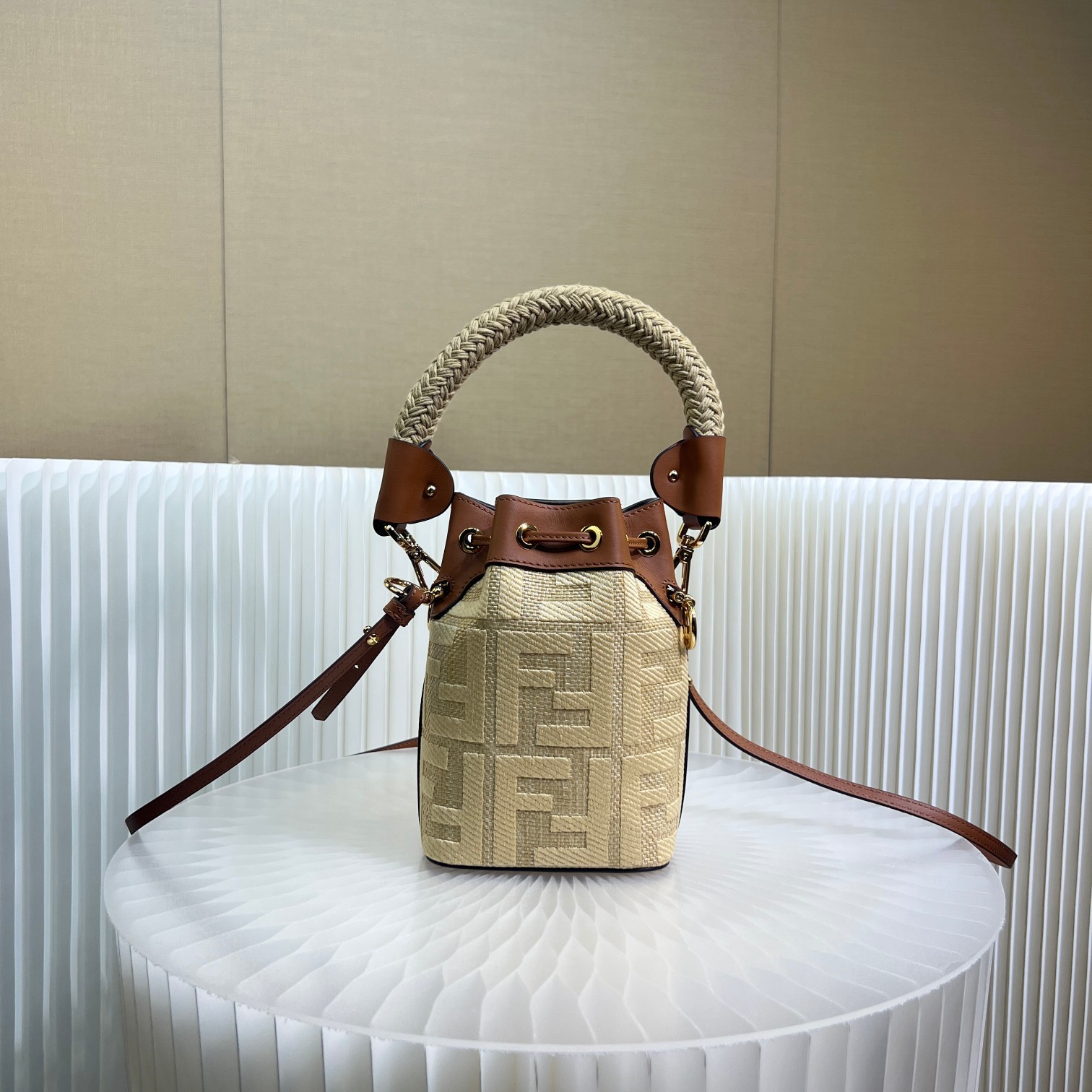 085 59123173 size 12x18x10cm