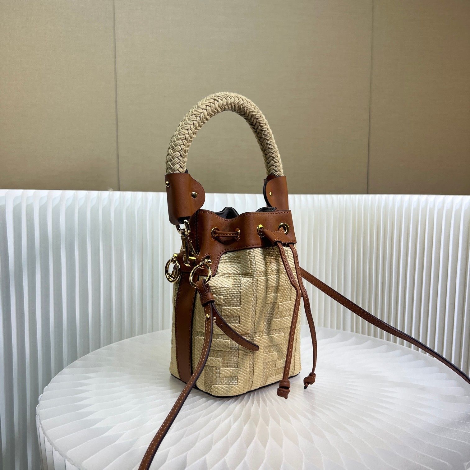 085 59123173 size 12x18x10cm