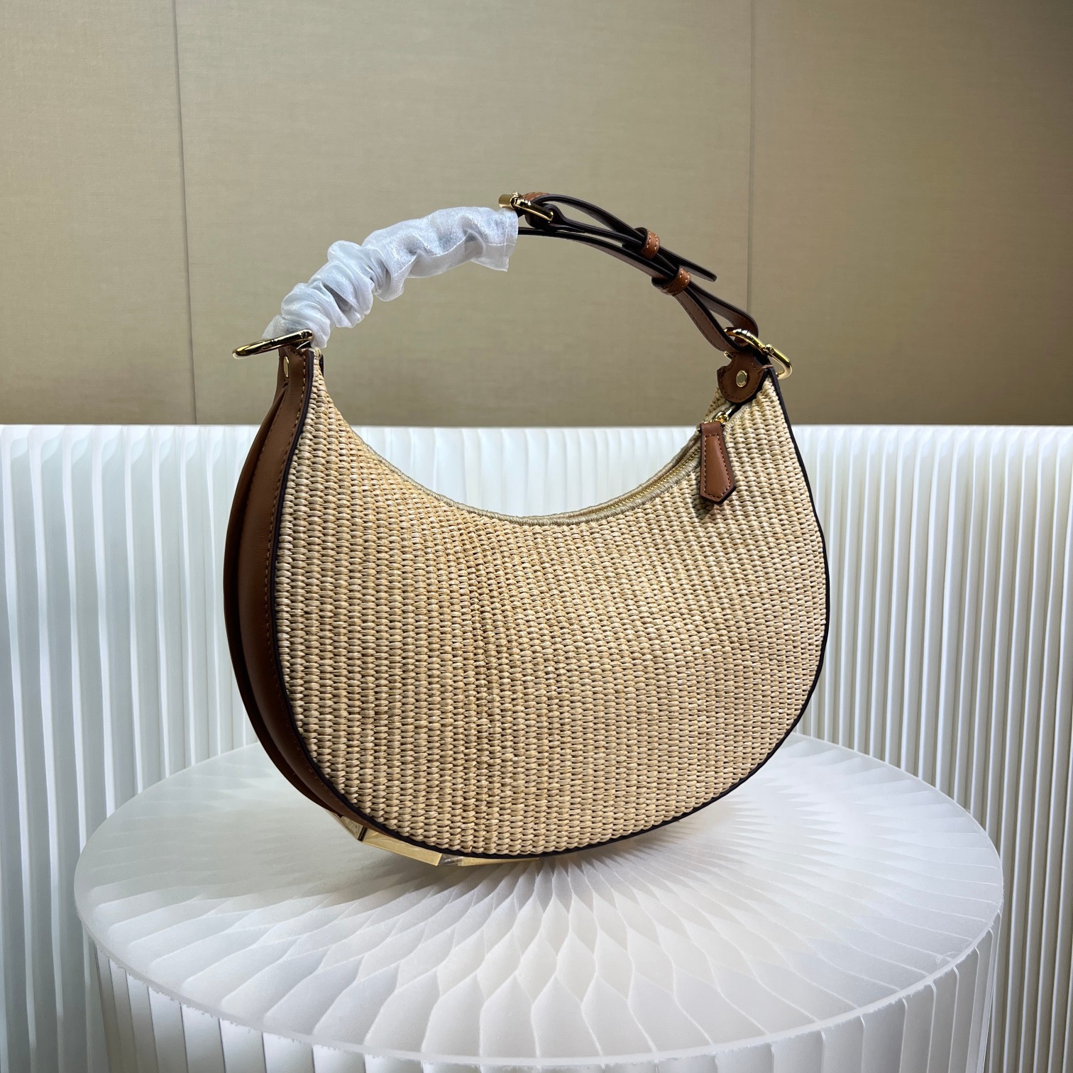 083 68123201 size 29x24.5x10cm