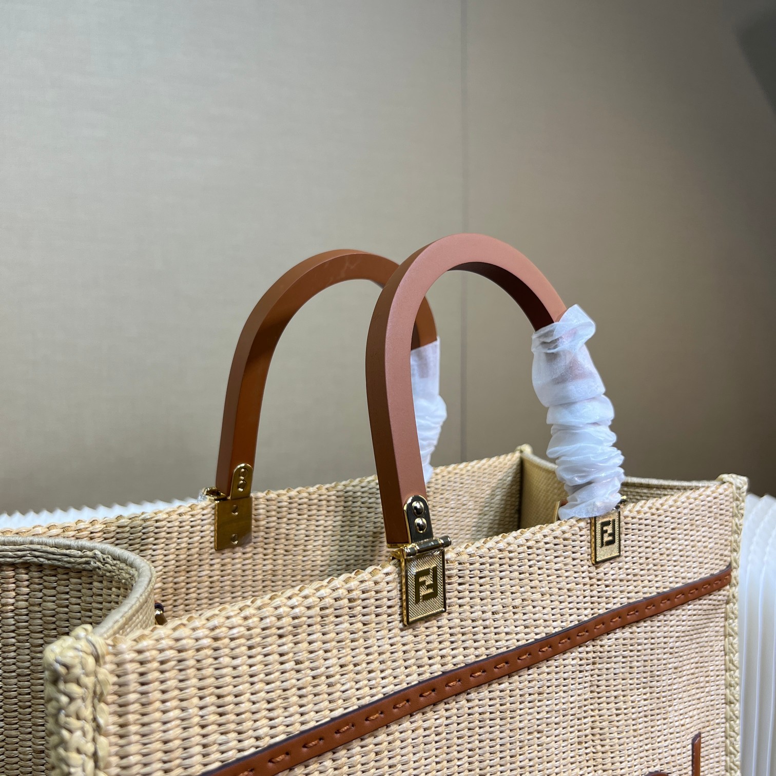 082 80123222 size 31x17x35cm