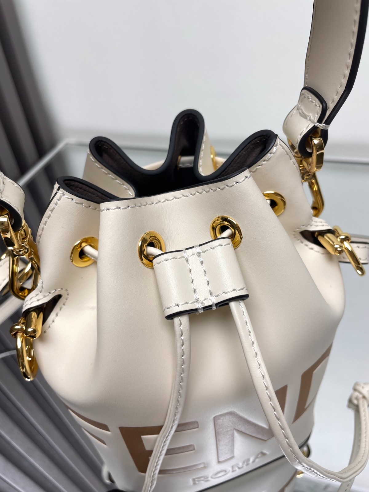 078 60123176 size 18x12x10cm