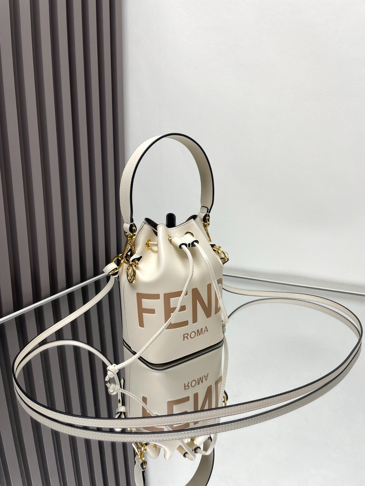 078 60123176 size 18x12x10cm