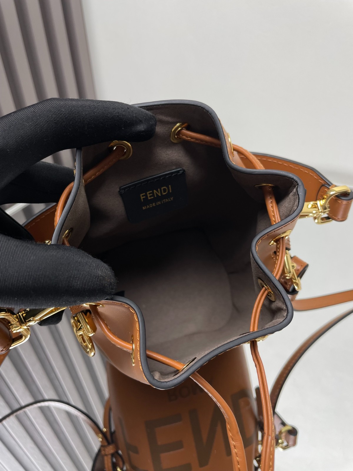 077 60123176 size 18x12x10cm
