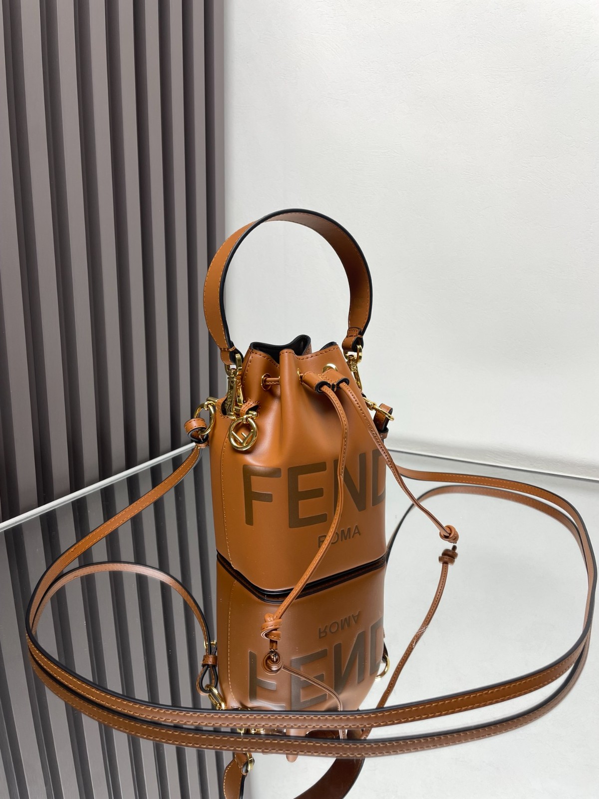 077 60123176 size 18x12x10cm