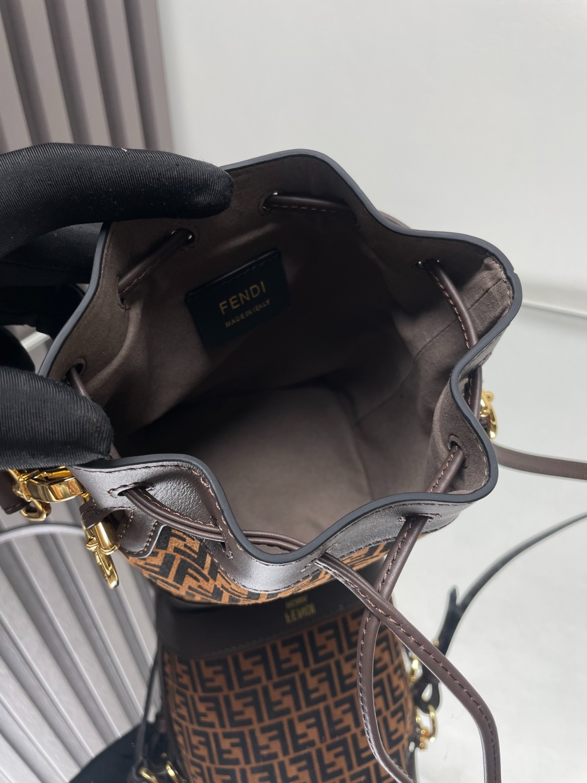 075 65123192 size 12x18x10cm
