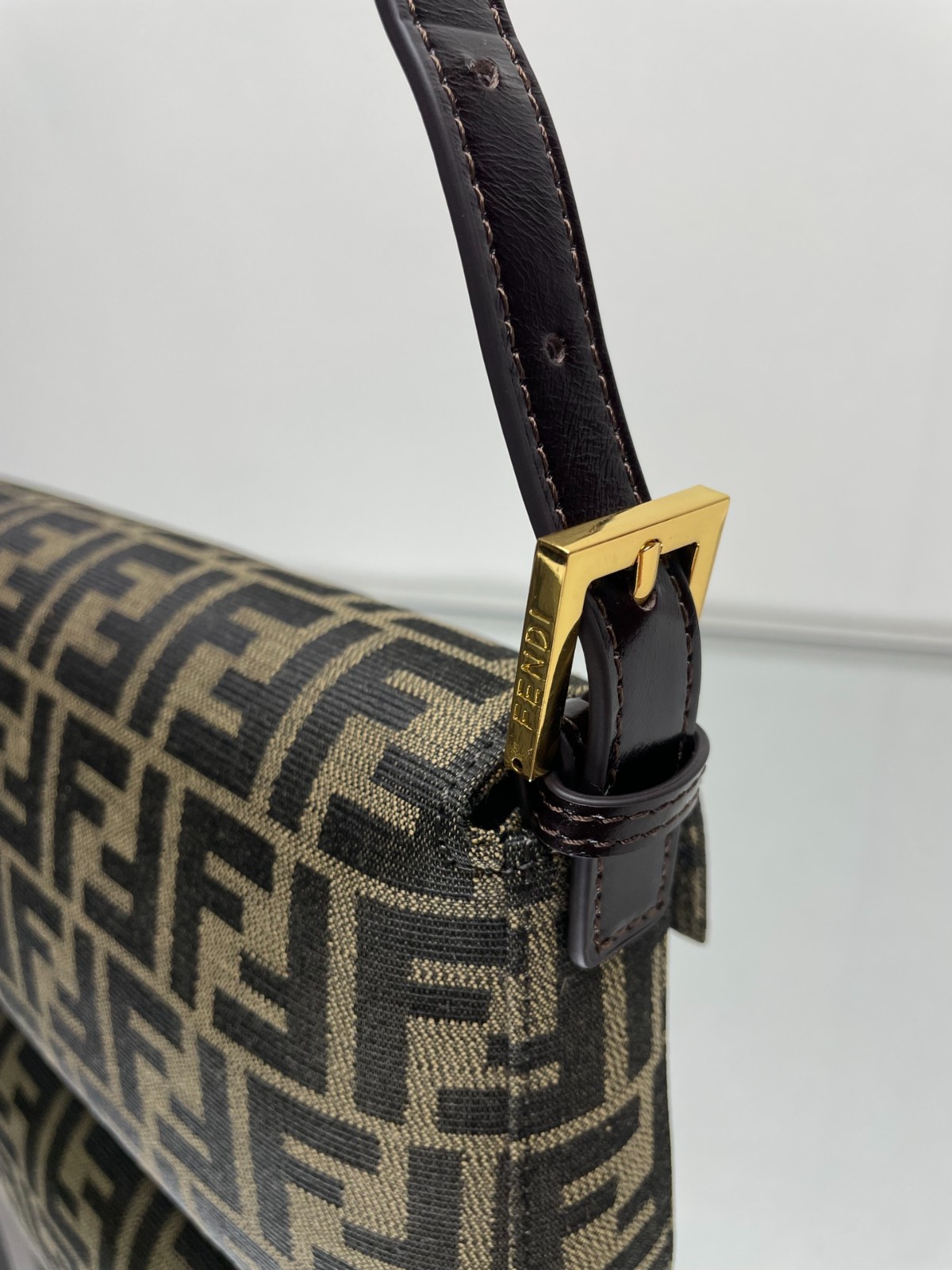 073 40123133 size 26x15x4cm