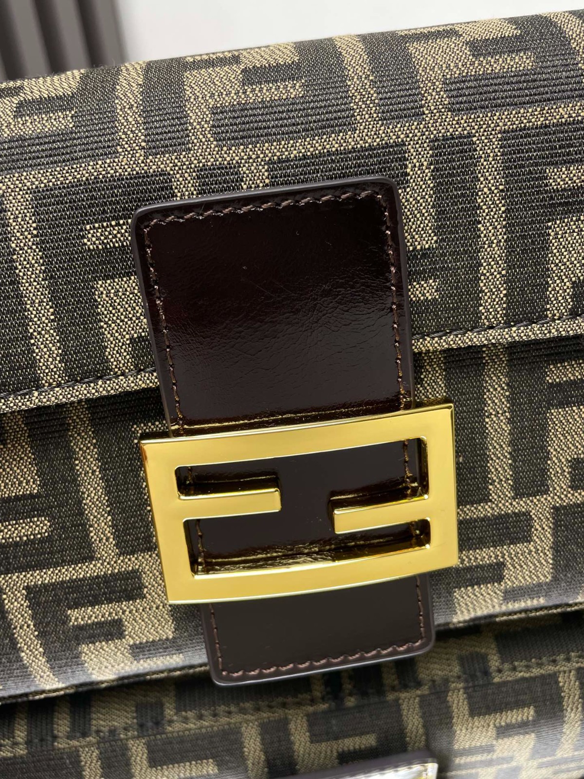 073 40123133 size 26x15x4cm