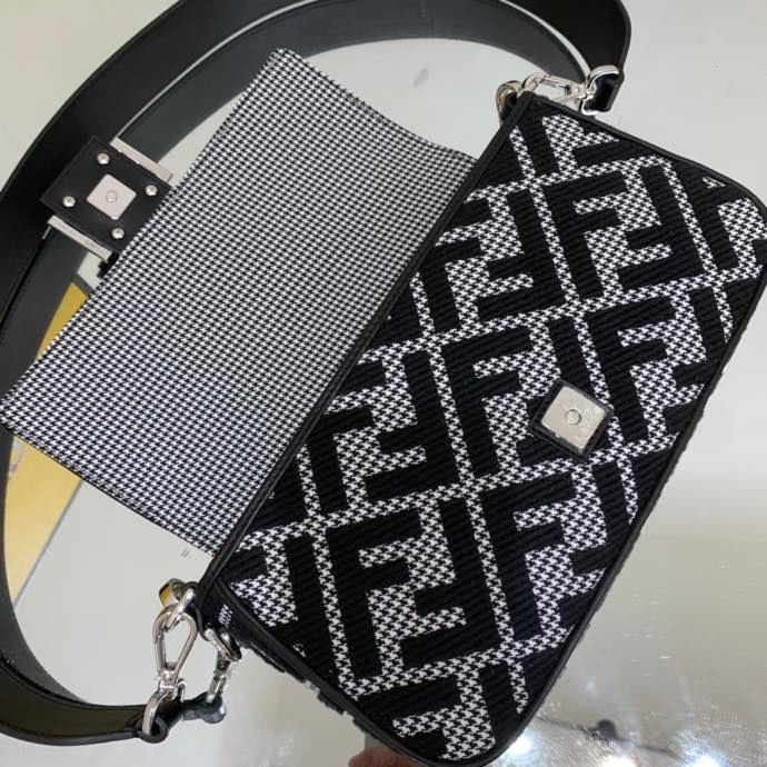 054 70123197 size 26x13x6cm