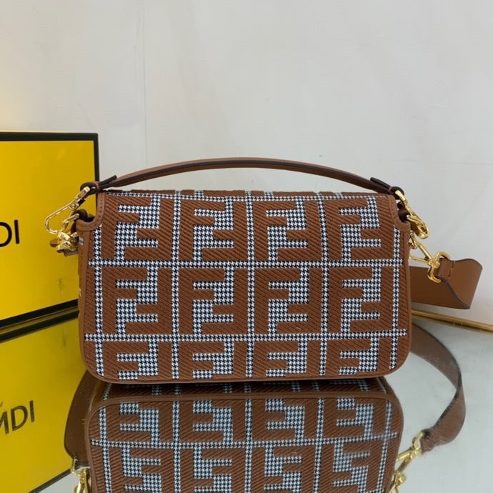 053 70123197 size 26x13x6cm