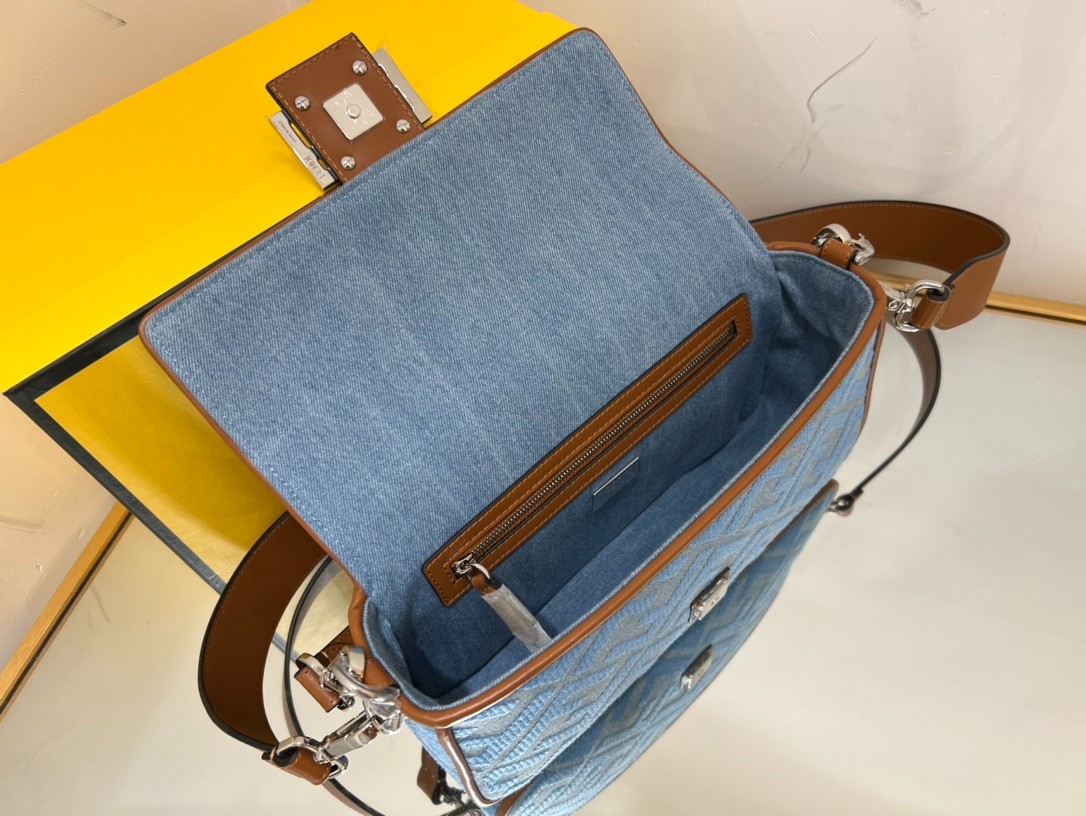 052 65123202 size 26x13x6cm