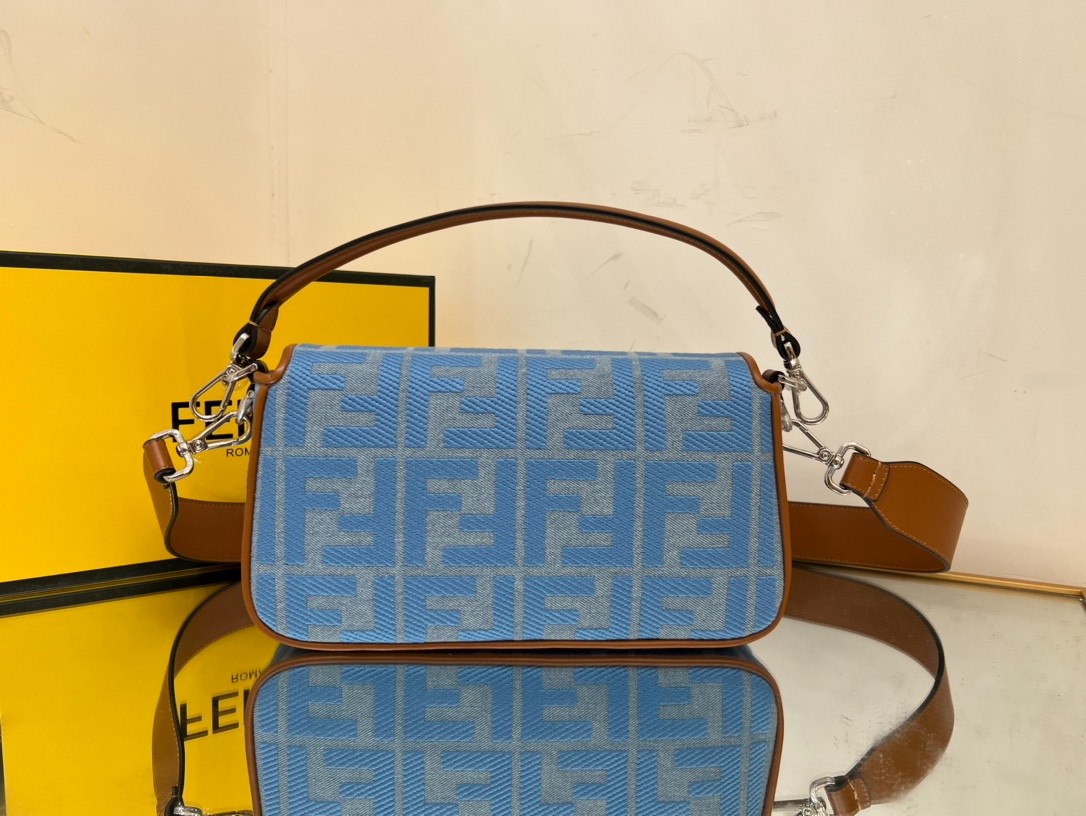 052 65123202 size 26x13x6cm