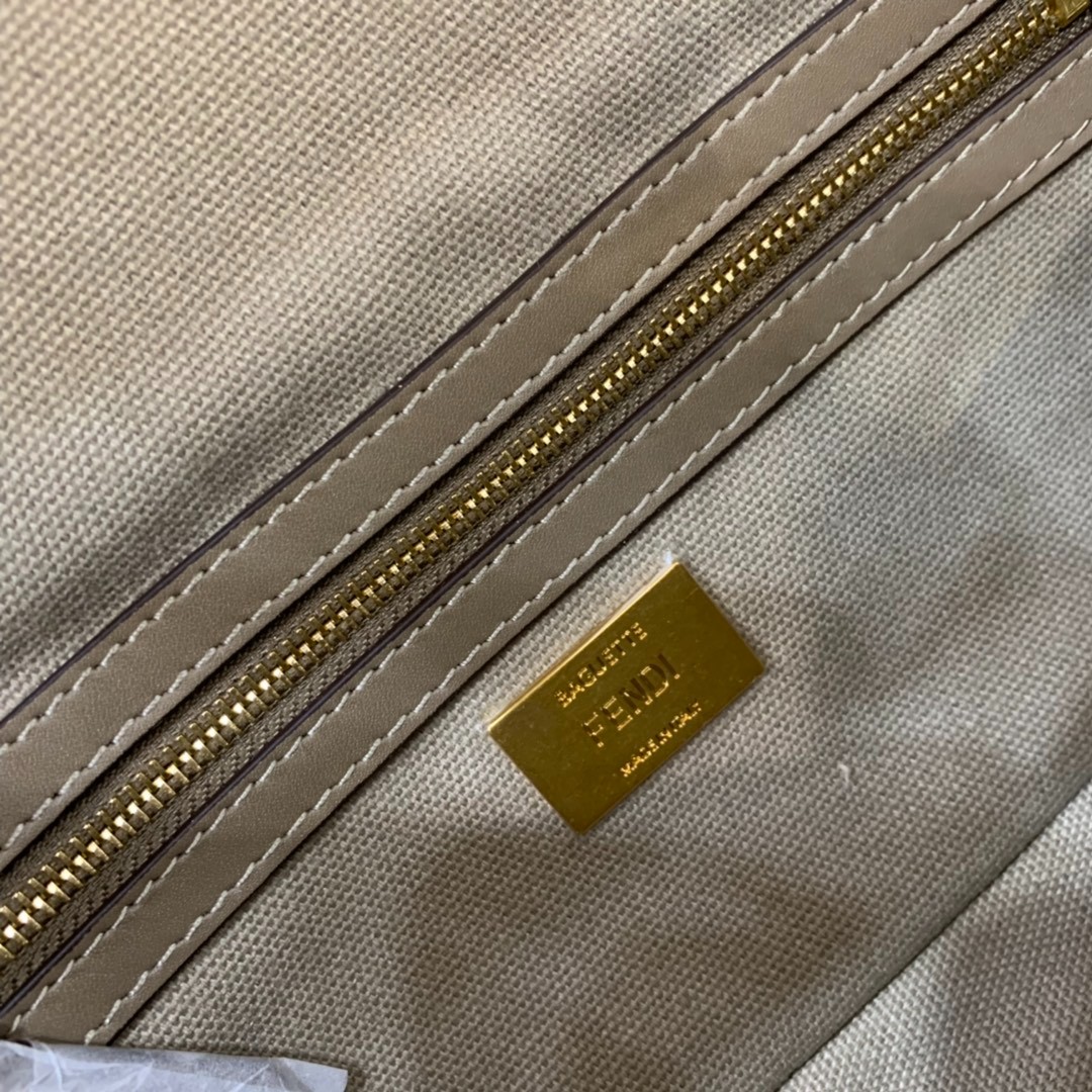 051 65123202 size 26x13x6cm