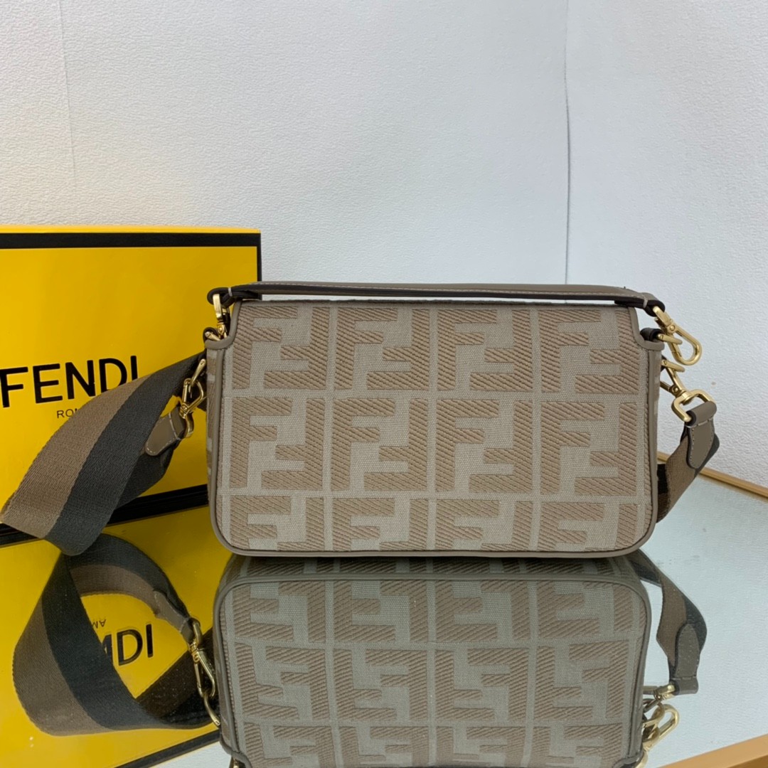 051 65123202 size 26x13x6cm