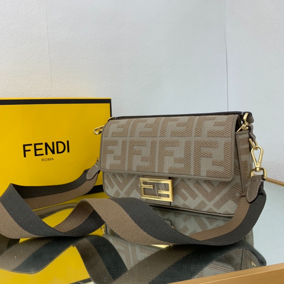 051 65123202 size 26x13x6cm