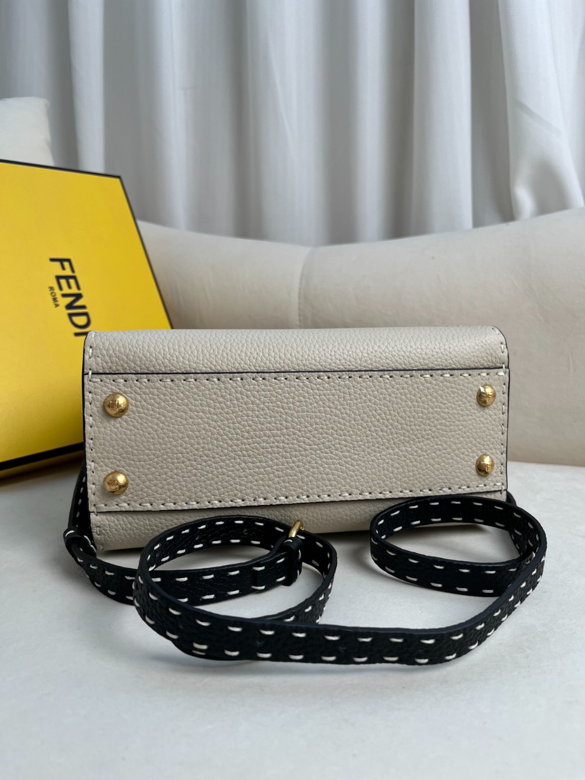 035 100123256 size 23x12x18cm