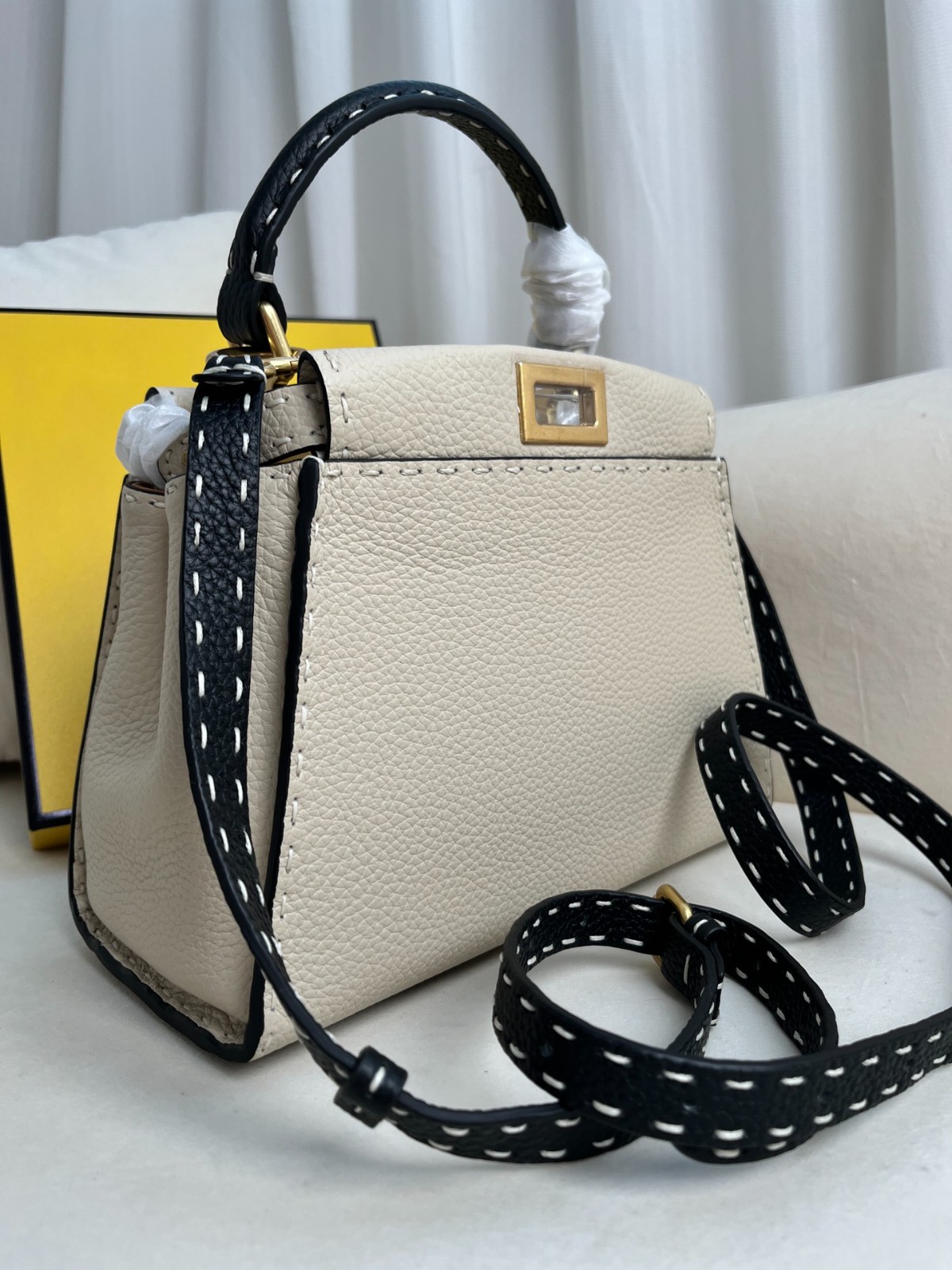 035 100123256 size 23x12x18cm