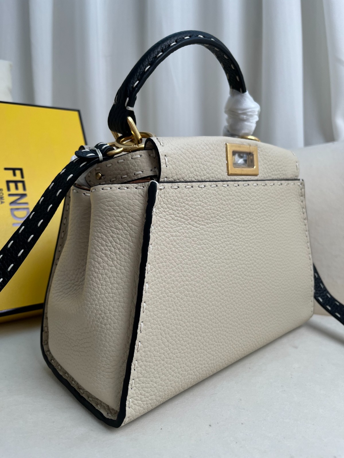 035 100123256 size 23x12x18cm
