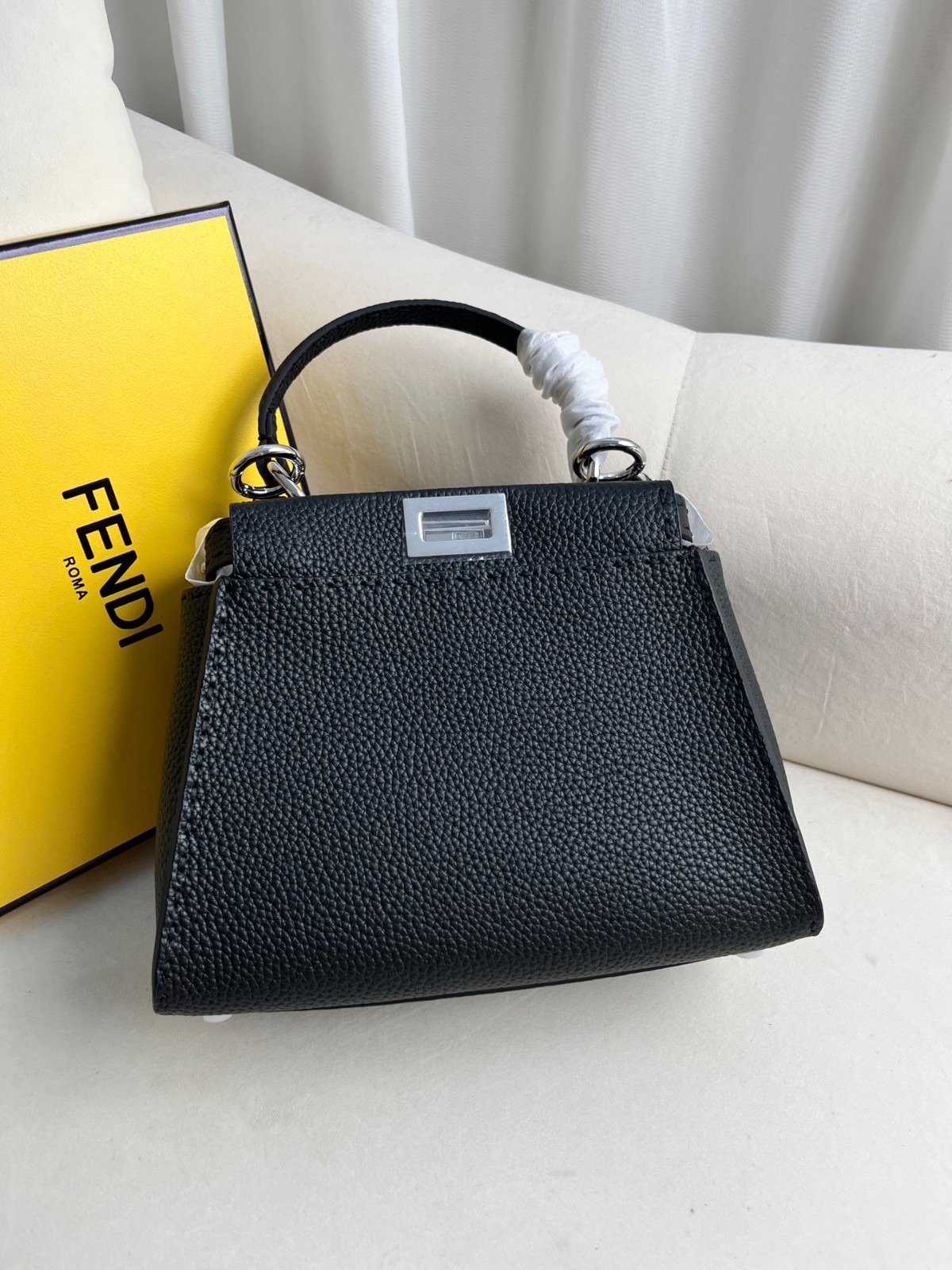 034 100123256 size 23x12x18cm