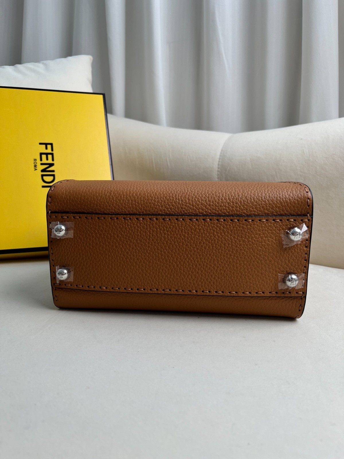 033 100123256 size 23x12x18cm