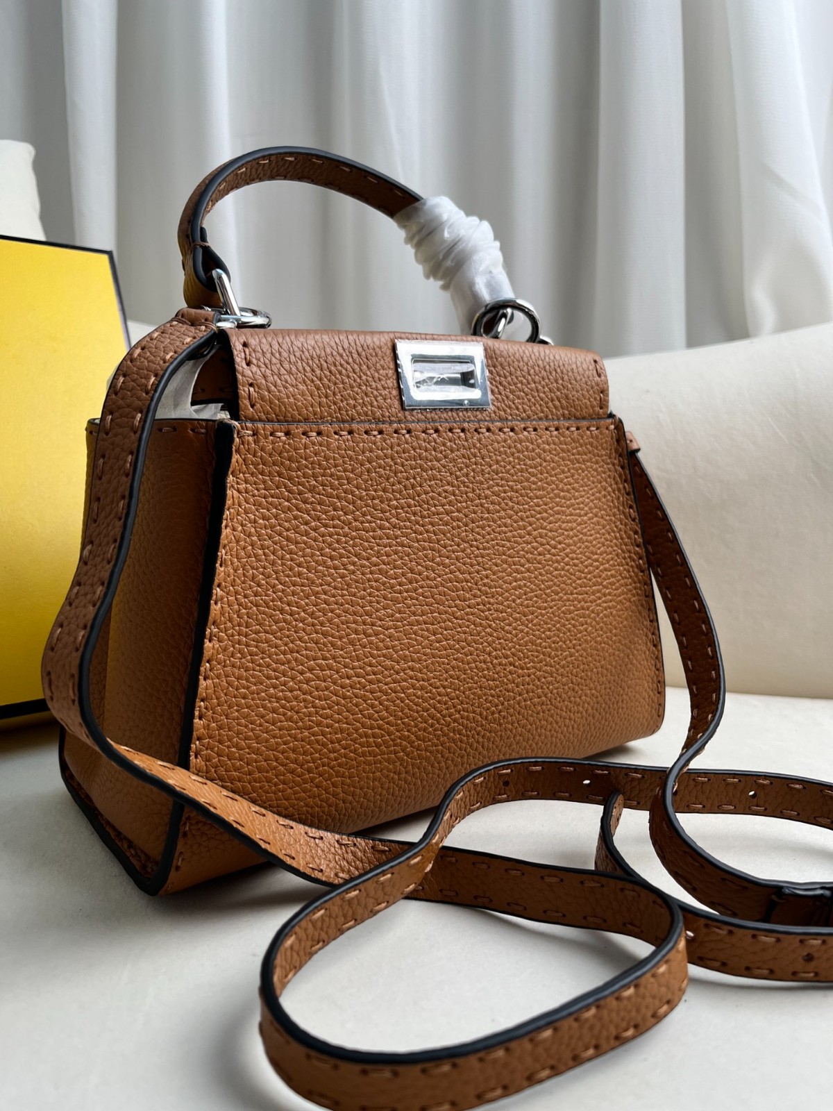 033 100123256 size 23x12x18cm
