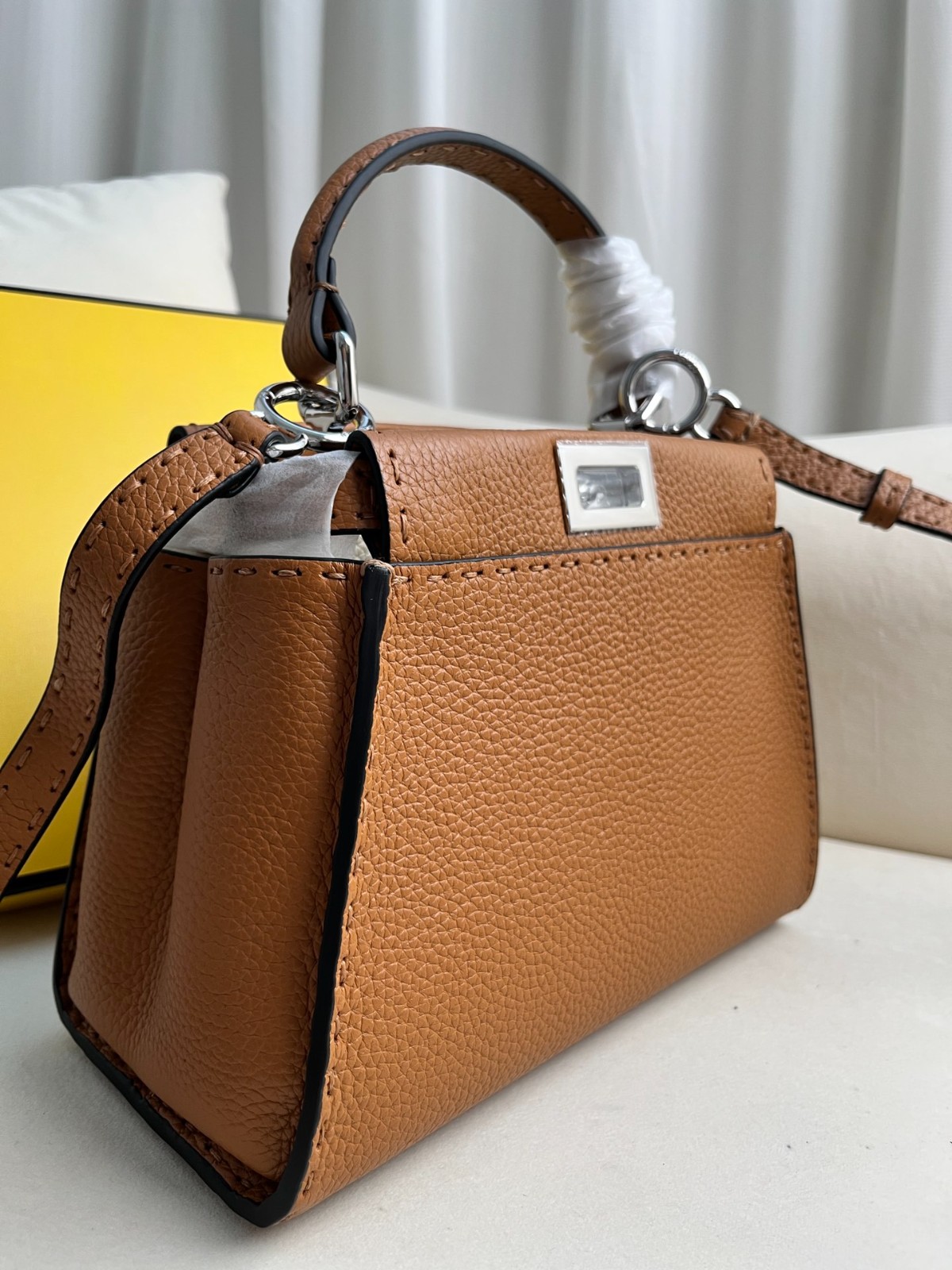 033 100123256 size 23x12x18cm
