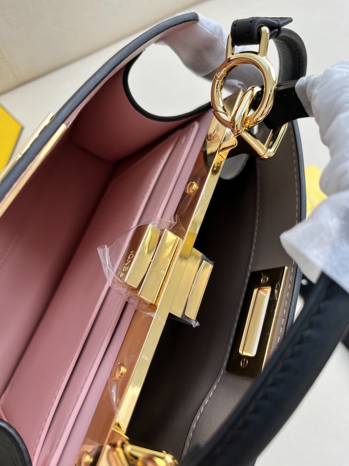 026 89123232 size  27x21x11cm