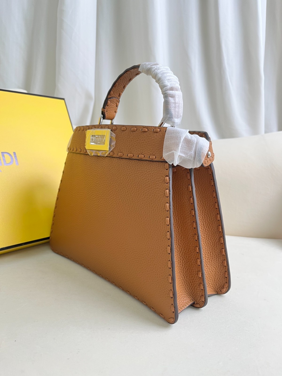022 103123312 size 27x9.5x21cm