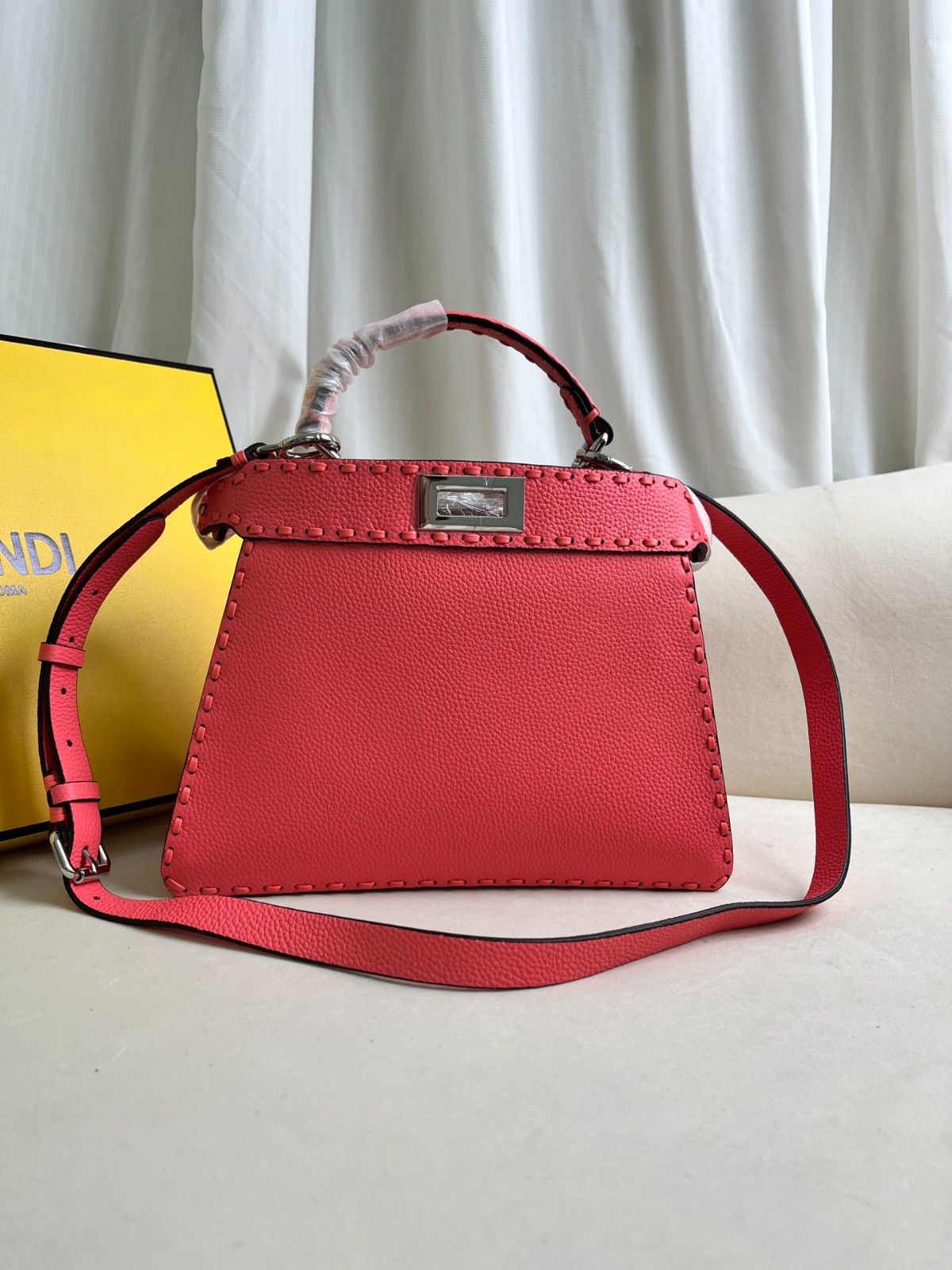 021 103123312 size 27x9.5x21cm