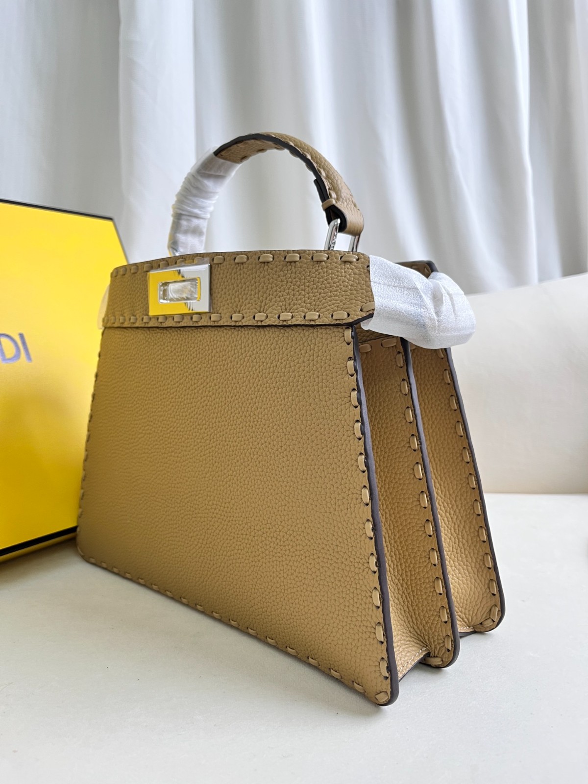 019 103123312 size 27x9.5x21cm