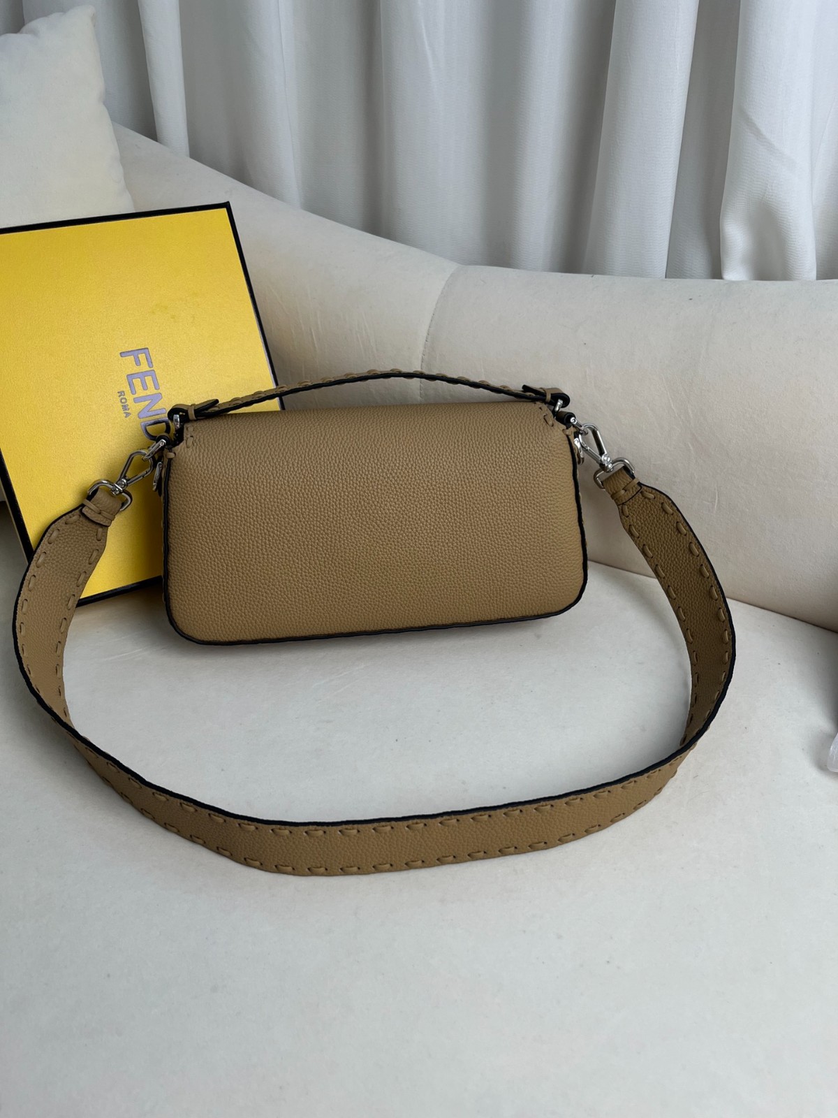 014 84123223 size 26x13x6cm