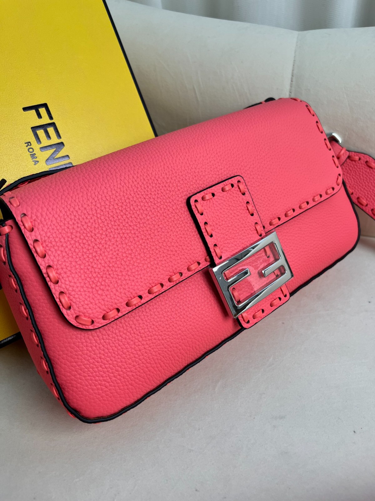 013 84123223 size 26x13x6cm