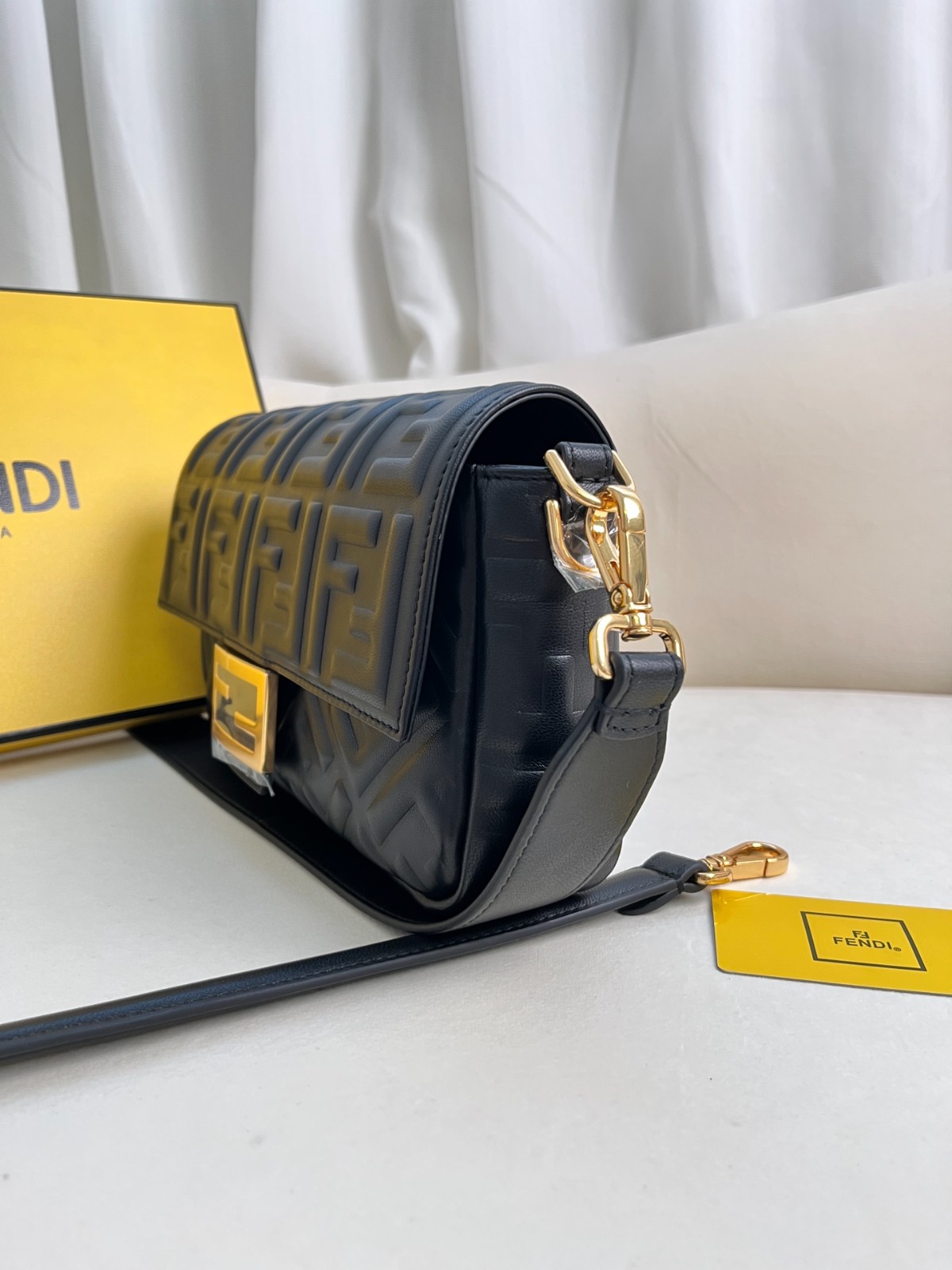 004 75123212 size 27x15x6cm