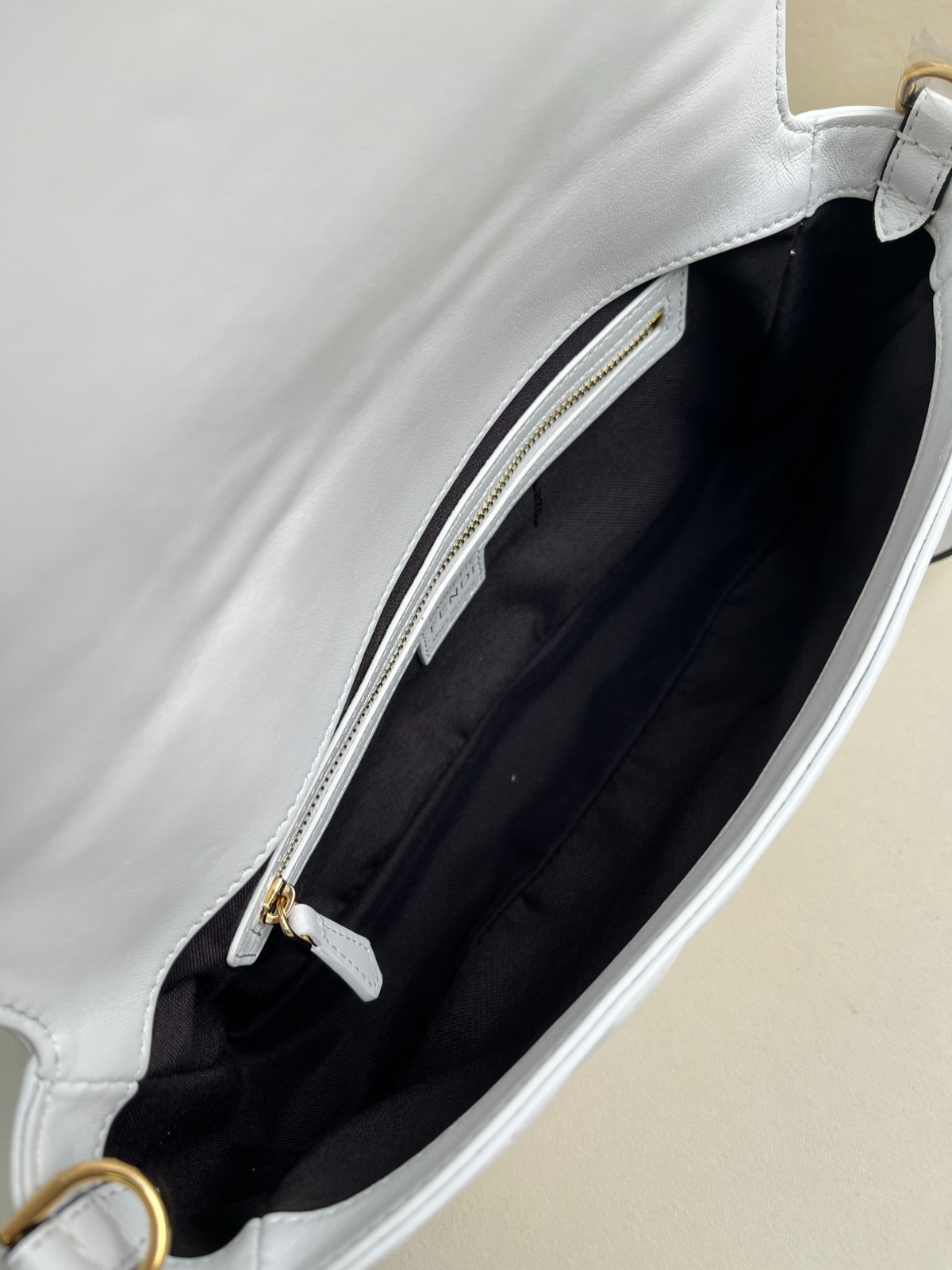 003 75123212 size 27x15x6cm